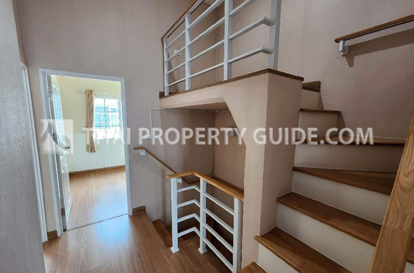 Townhouse in Sukhumvit 